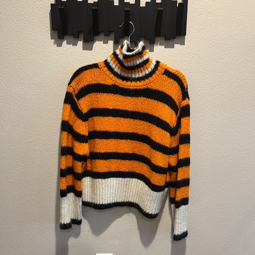 Wool blend Turtleneck Sweater